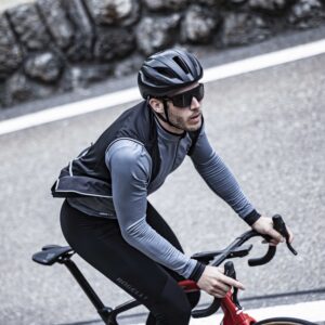 Rogelli CORE - męska wiatroodporna kamizelka rowerowa czarna - obrazek 3