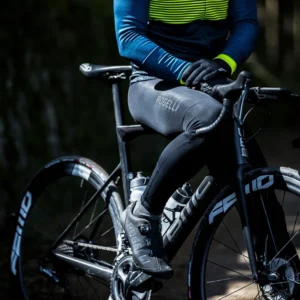 Rogelli ESSENTIAL - męskie ocieplane spodnie rowerowe z szelkami czarne - obrazek 11