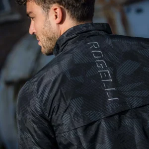 Rogelli CAMO - męska wiatroodporna kurtka do biegania czarna - obrazek 11