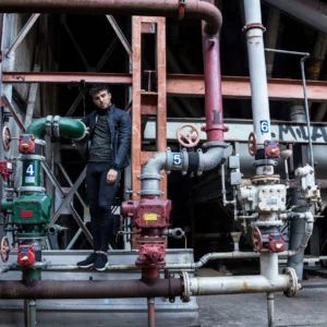 Rogelli CAMO - męska wiatroodporna kurtka do biegania czarna - obrazek 9