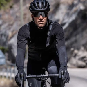 Rogelli DISTANCE - męska lekka zimowa kurtka rowerowa czarna - obrazek 12