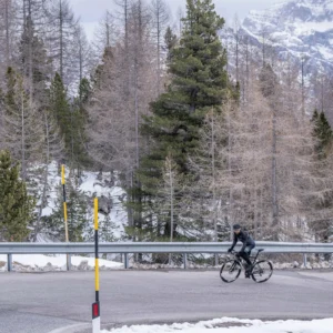 Rogelli HERO II - męska zimowa kurtka rowerowa czarna - obrazek 12