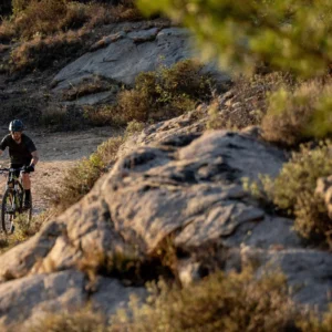 Rogelli MTB ADVNTR DISTANCE - męska koszulka rowerowa zielona - obrazek 10
