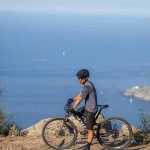 Rogelli ADVNTR DISTANCE - męskie bermudy rowerowe DWR czarne - obrazek 10