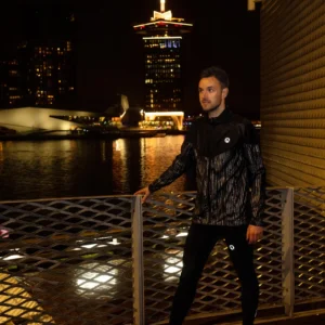 Rogelli ESSENTIAL HI VIS - męska kurtka do biegania DWR czarna - obrazek 8