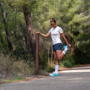 Rogelli ESSENTIAL - damska koszulka do biegania beżowa - obrazek 9