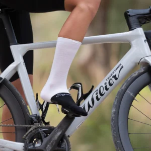 Rogelli SIGNATURE - męskie skarpety rowerowe biało-czarne - obrazek 4