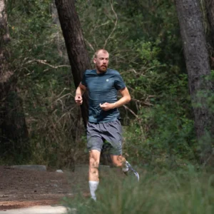 Rogelli ESSENTIAL - męska koszulka do biegania granatowa - obrazek 9