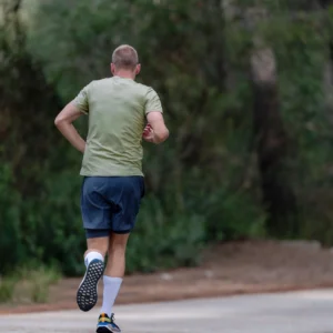 Rogelli ESSENTIAL - męskie spodenki do biegania 2w1 szare - obrazek 15