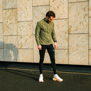 Rogelli CORE - męska wiatroodporna kurtka do biegania khaki - obrazek 10