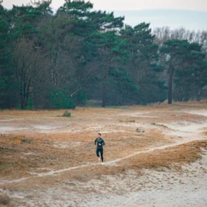 Rogelli ESSENTIAL - męska ocieplana koszulka do biegania z długim rękawem khaki - obrazek 15